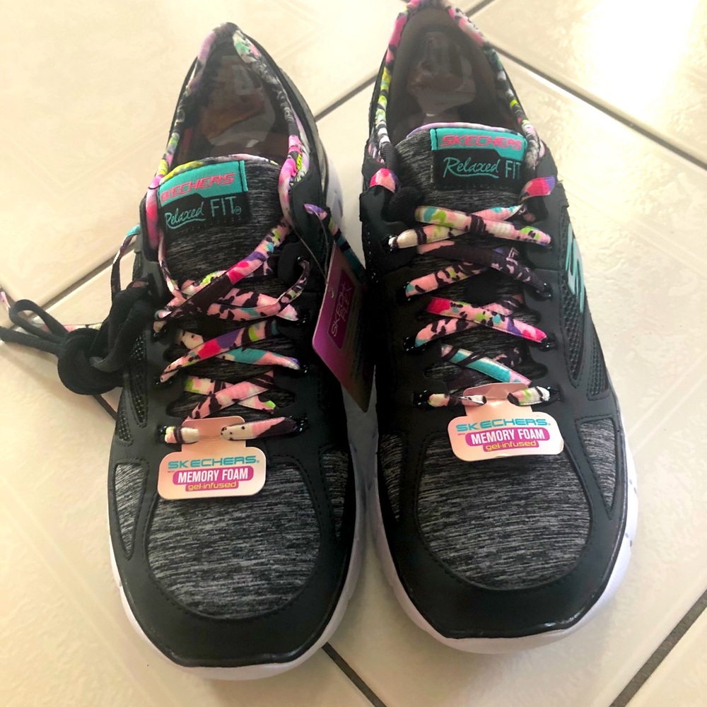 Ladies sneakers